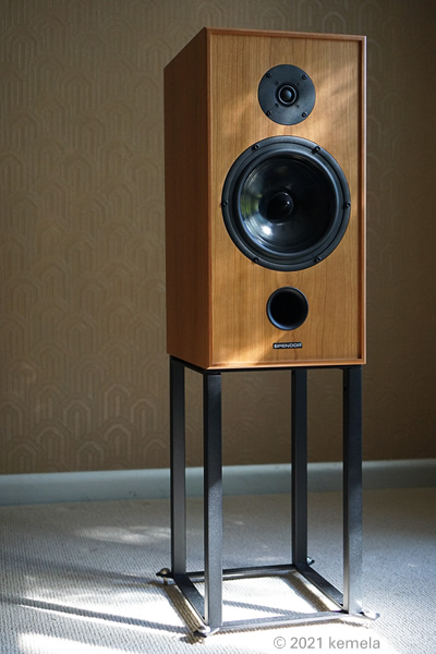 Spendor classic 2/3 loudspeaker mounted on Custom Design QS104 loudspeaker stand